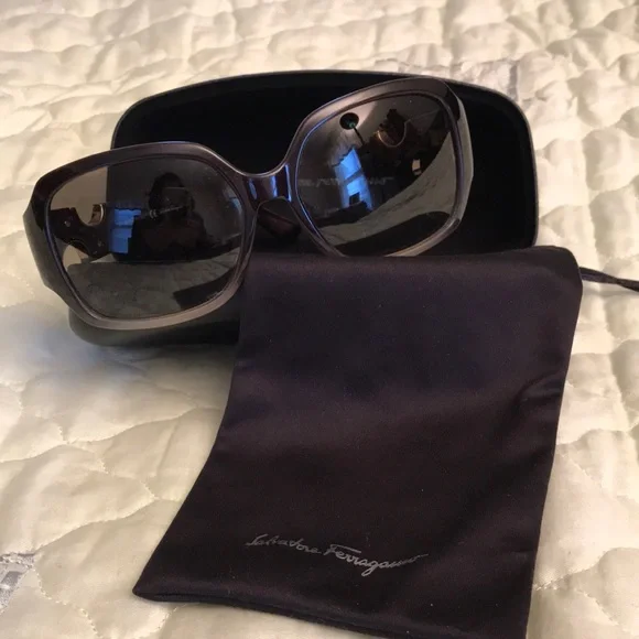 Salvatore Ferragamo | Accessories | Salvatore Ferragamo  display picture 3
